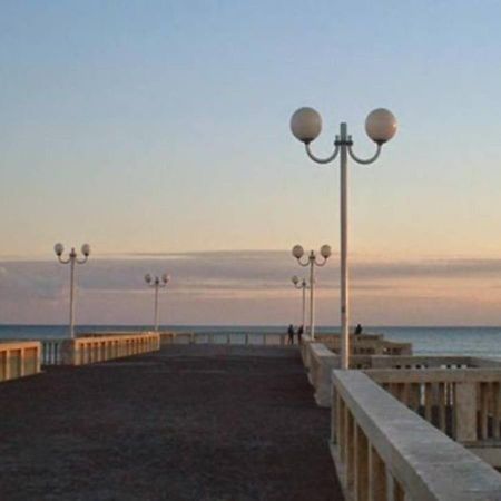Seaside House, Free Parking On The Property Λίντο ντι Όστια Εξωτερικό φωτογραφία
